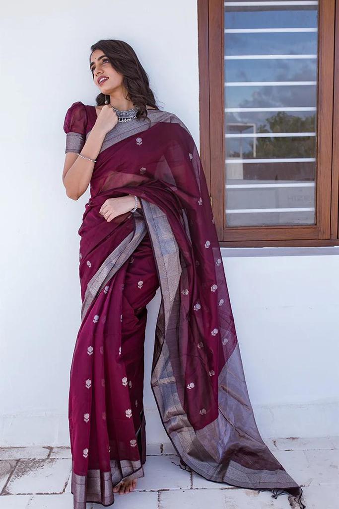 Mellifluous Cotton Silk Saree With Tempting Blouse Piece