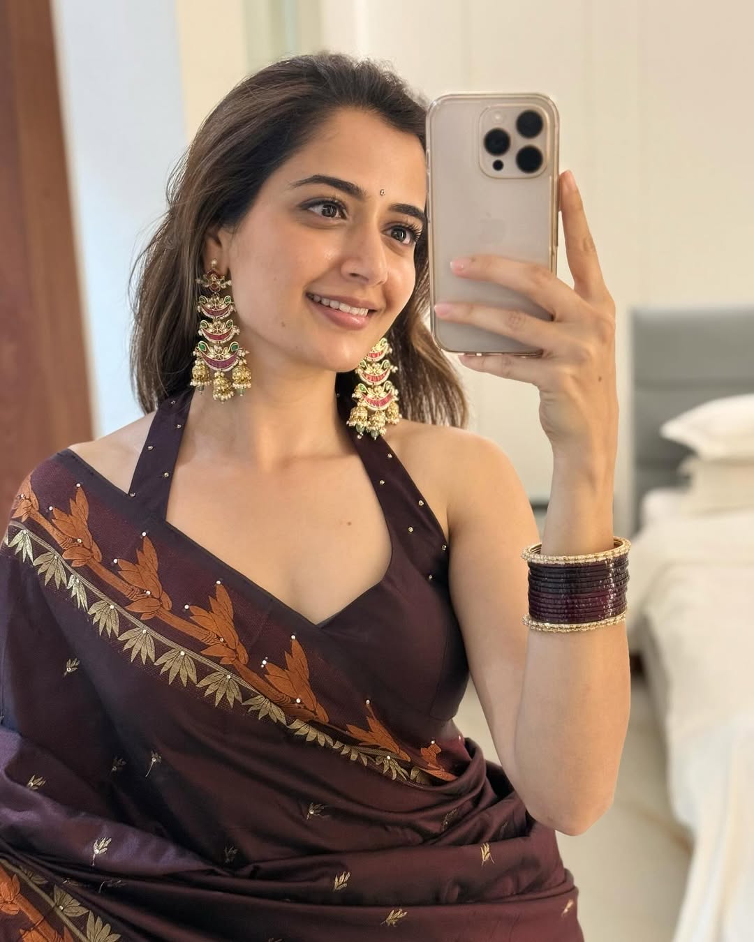 Dashing Brown Soft Banarasi Silk Saree With Blouse Piece