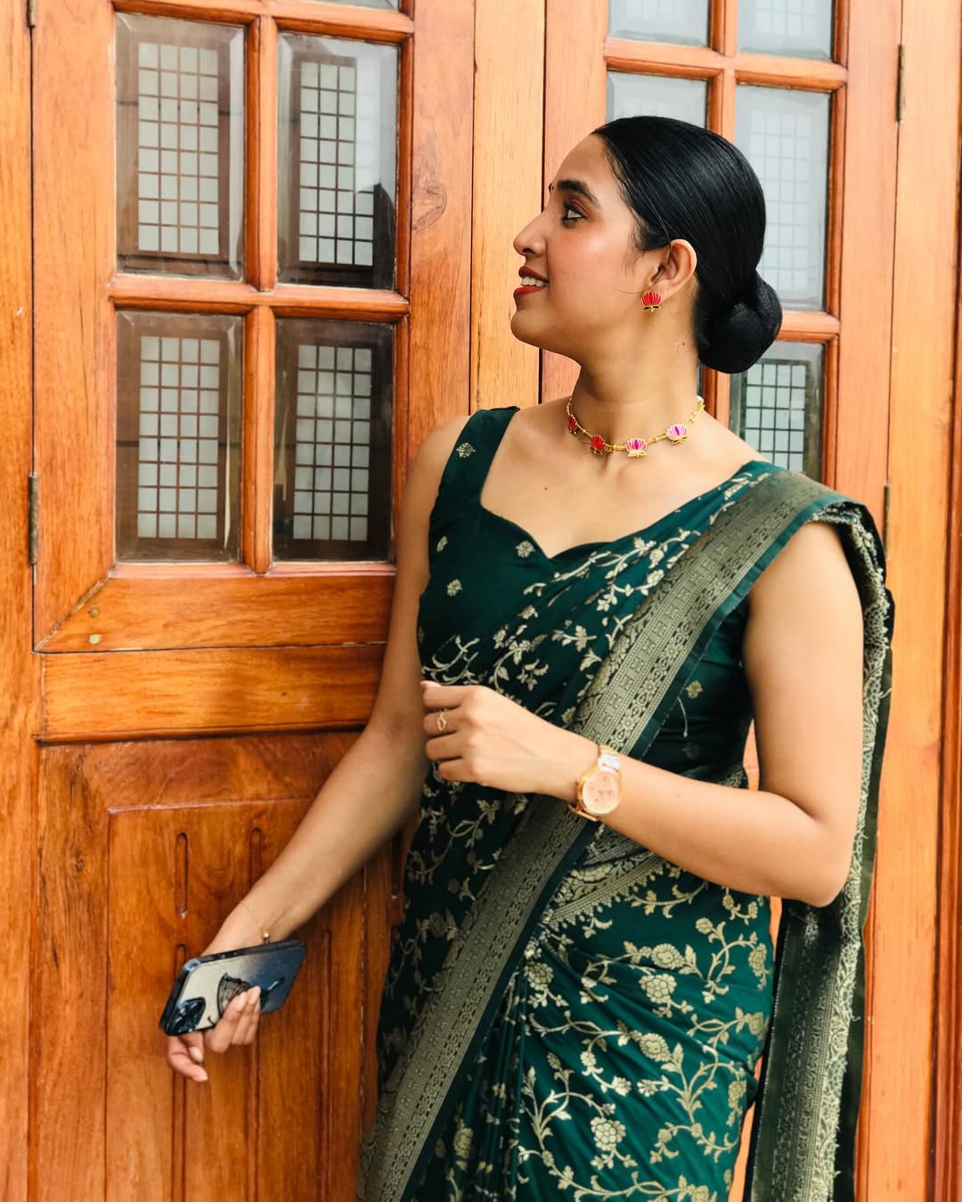 Quintessential Banarasi Soft Silk Saree With Blouse Piece