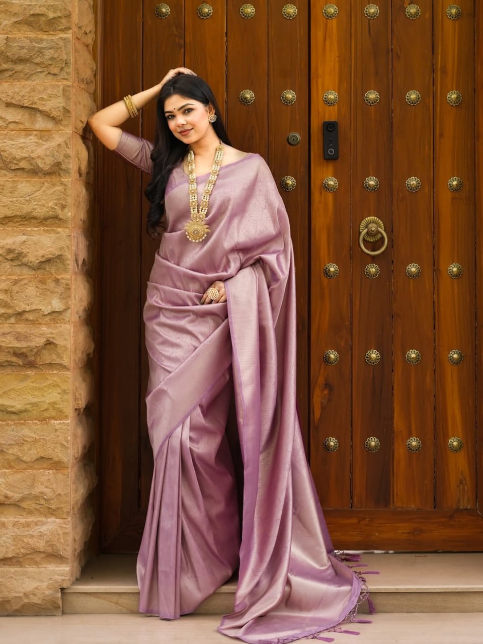 Attractive Pink Color Banarasi Soft Silk Saree With Blouse Piece