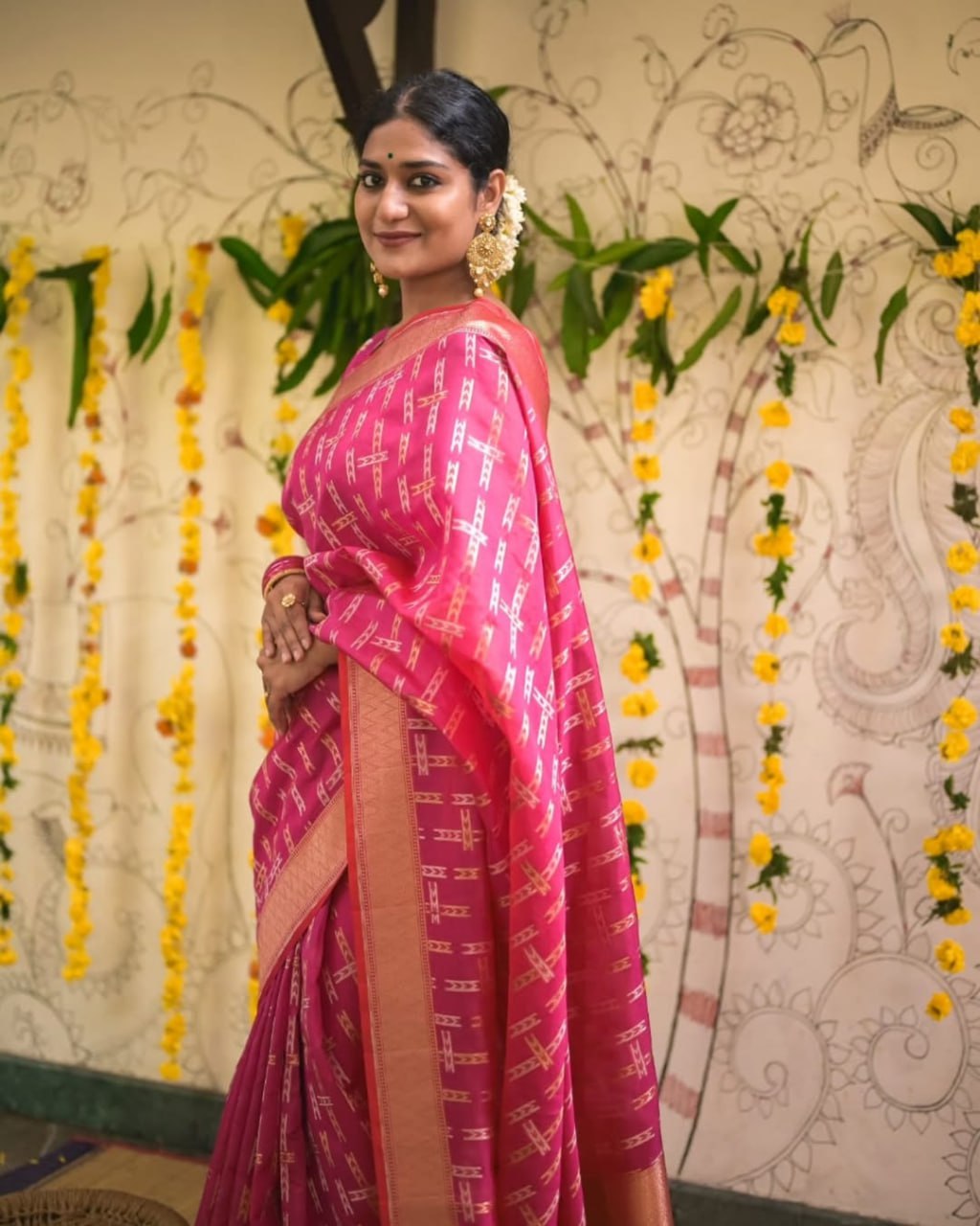 Best Seling Pink Color Banarasi Soft Silk Saree With Blouse Piece