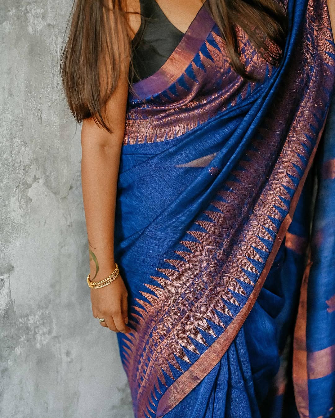 Adorable Blue Cotton Silk Saree With Blouse Piece