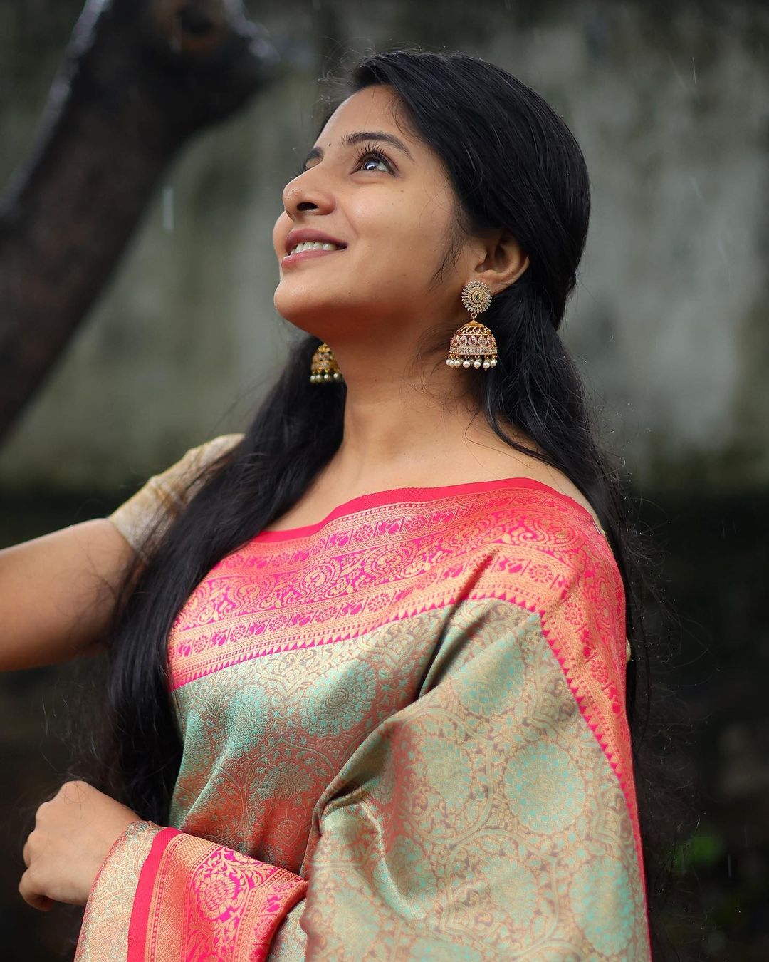 Adorable Banarasi Soft Silk Saree With Blouse Piece