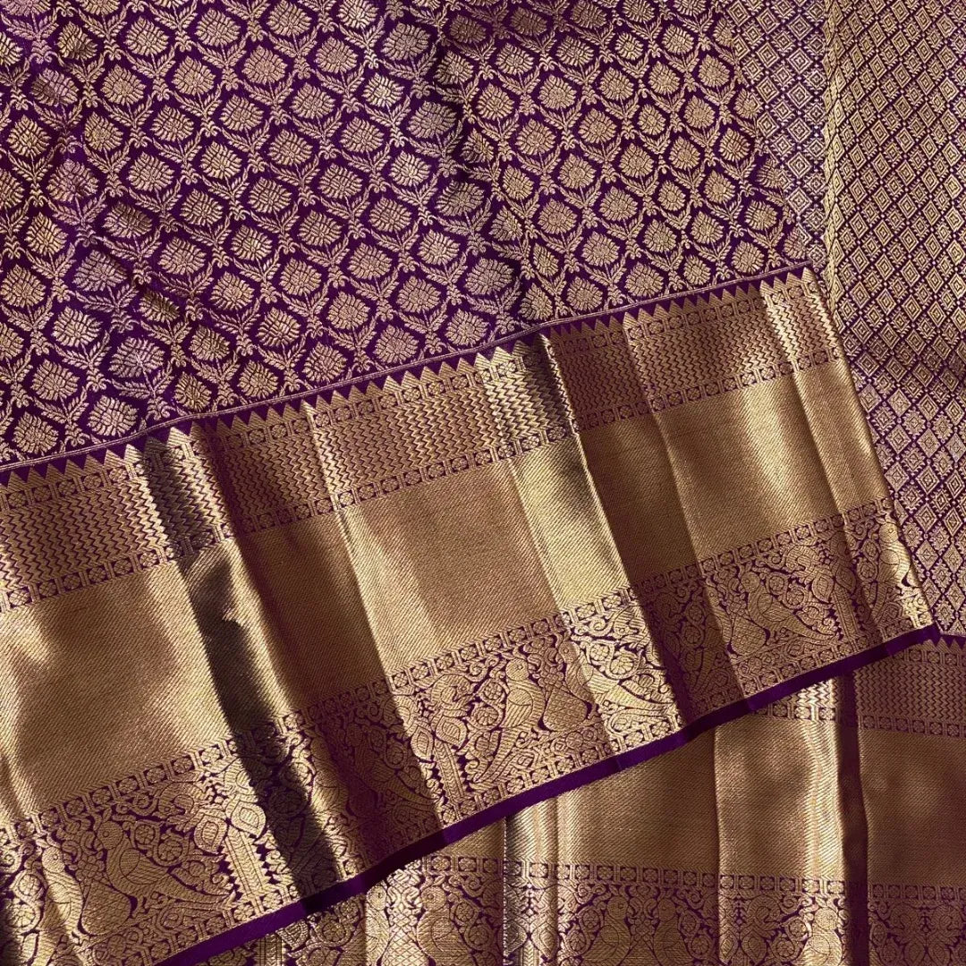 Surpassing Purple Banarasi Soft Silk Saree With Blouse Piece
