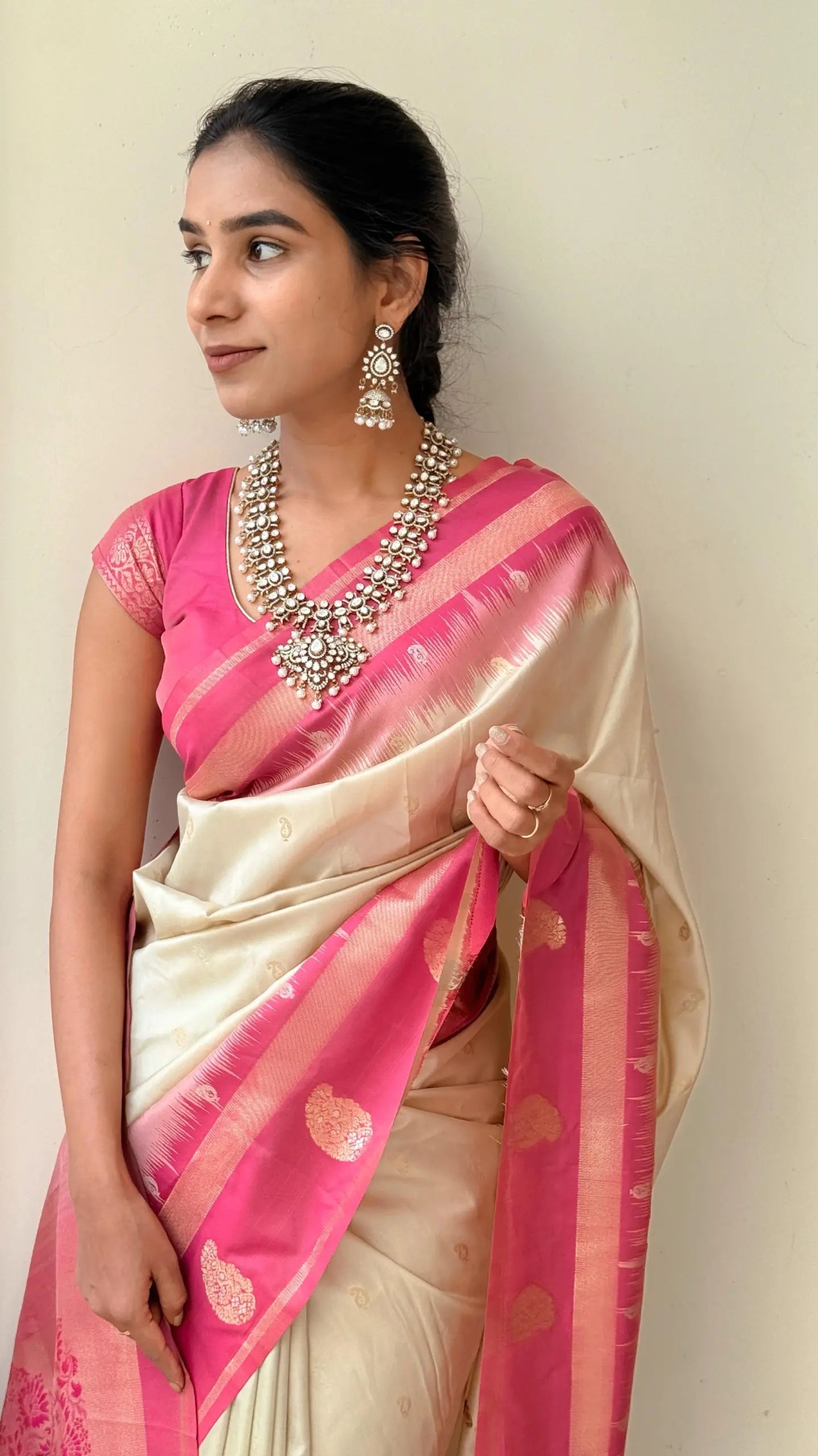 Attractive White And Pink  Banarasi Soft Silk Saree With Blouse Piece