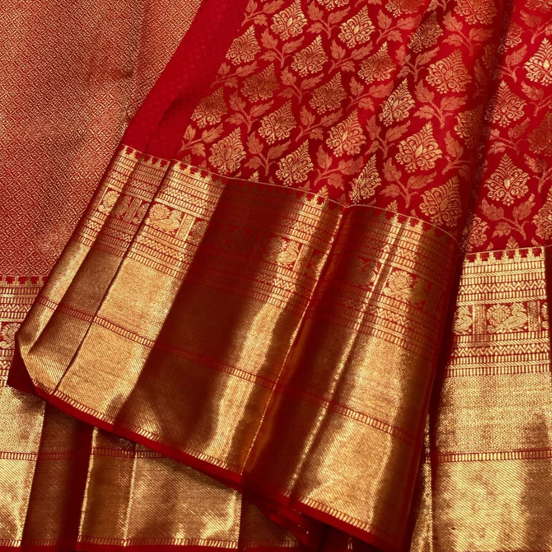 Attractive Red Banarasi Soft Silk Saree With Blouse Piece